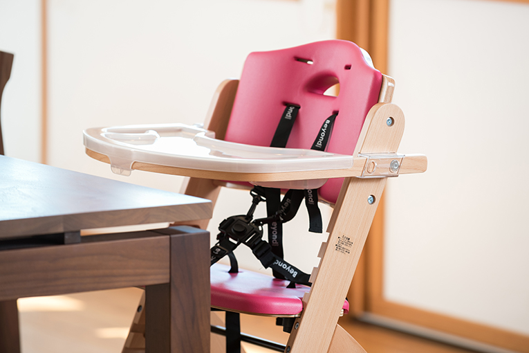 ビヨンドジュニア ハイチェア